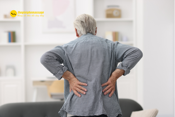 Tình Trạng Đau Lưng Ở Người Lớn Tuổi Dịp Tết
