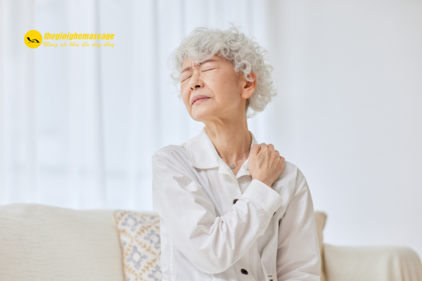 Đau mỏi vai gáy kéo dài có thể gây gì?