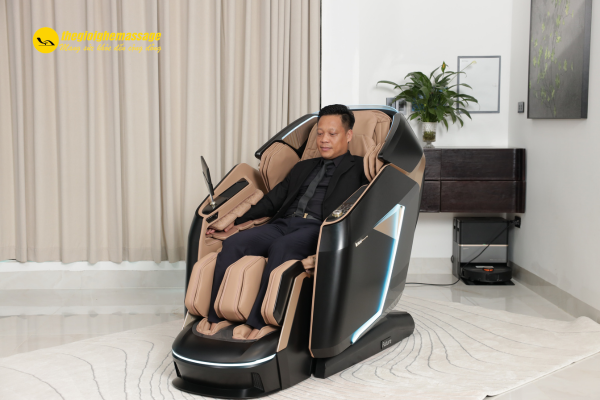 Kết Hợp Khả Năng Ngả Sâu Gần 150 Độ