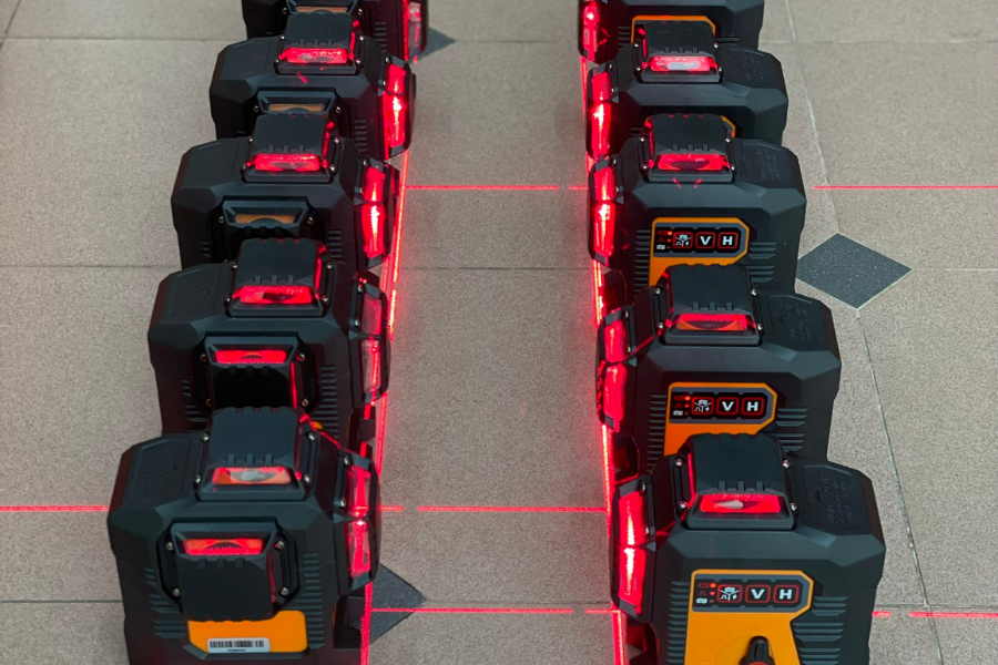 Máy bắn cốt laser. Phân loại: Tia xanh, tia đỏ và thương hiệu phổ biến hiện nay