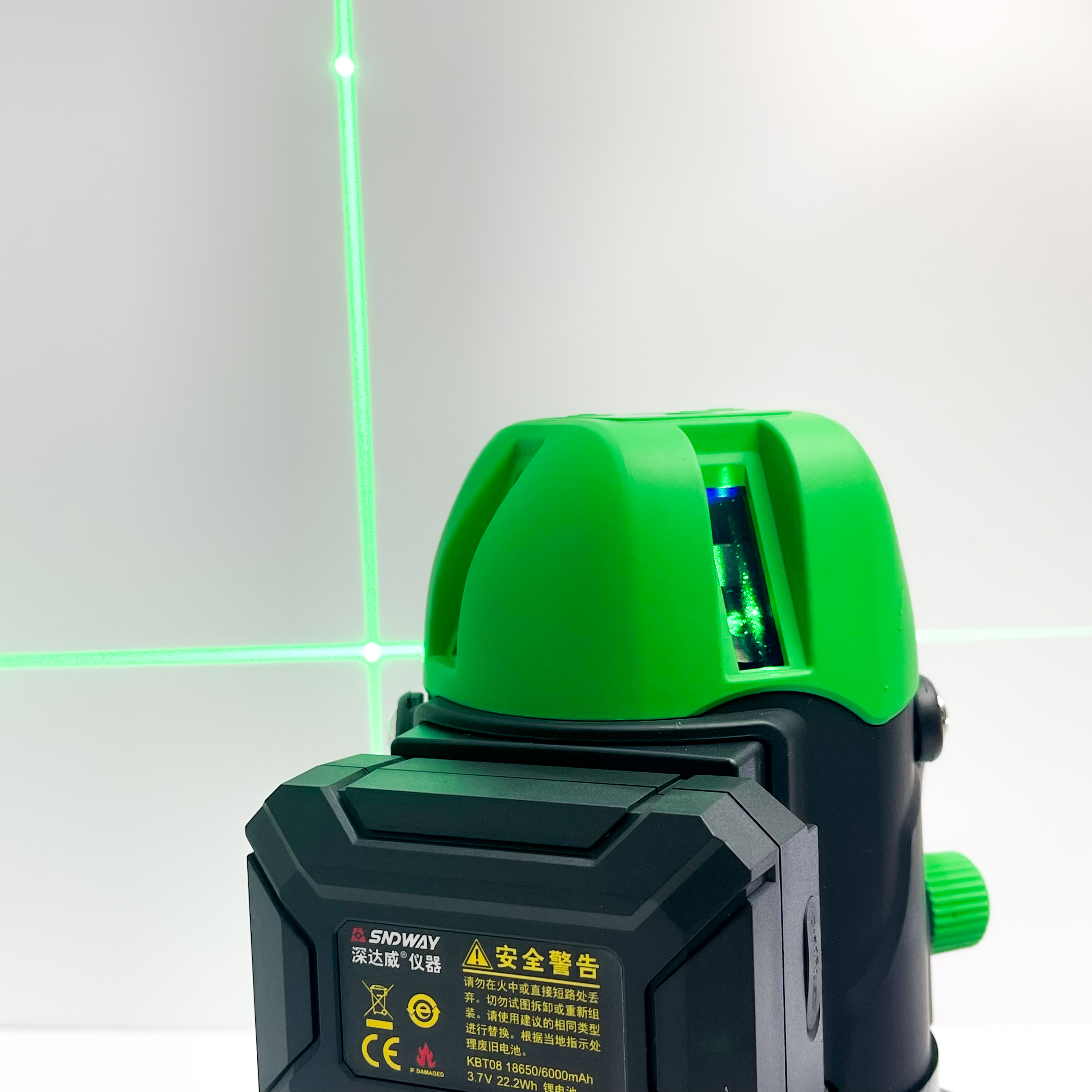 Máy cân bằng Laser 5 tia xanh SNDWAY H-D651S