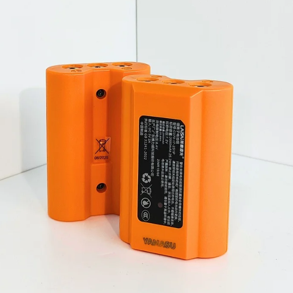 Pin sạc máy cân bằng Laser 12 tia LAiSAi LSG6666