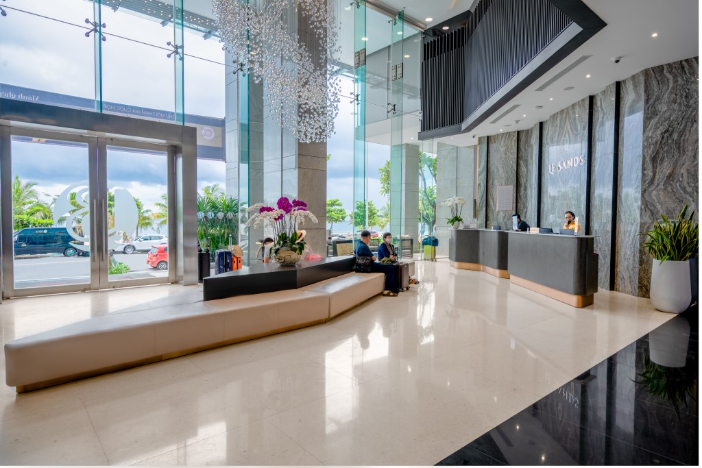 Combo 3N2Đ Le Sands Oceanfront Đà Nẵng 4* | Vé máy bay khứ hồi + Bữa sáng + Phòng View Biển