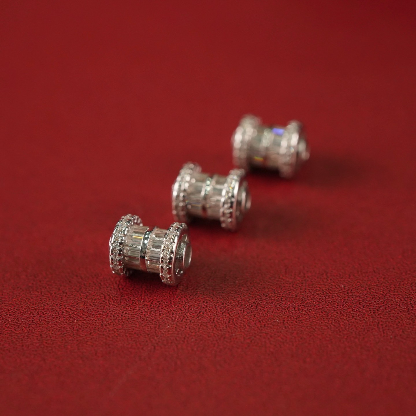 Charm + chốt bạc đính đá