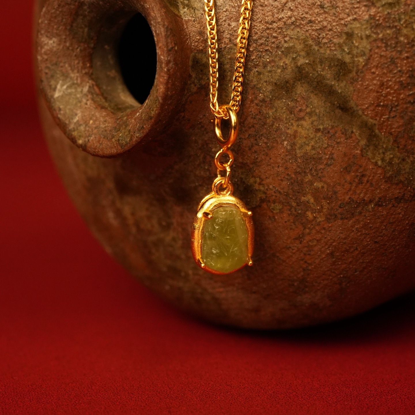 Charm bạc tỳ hưu tourmaline