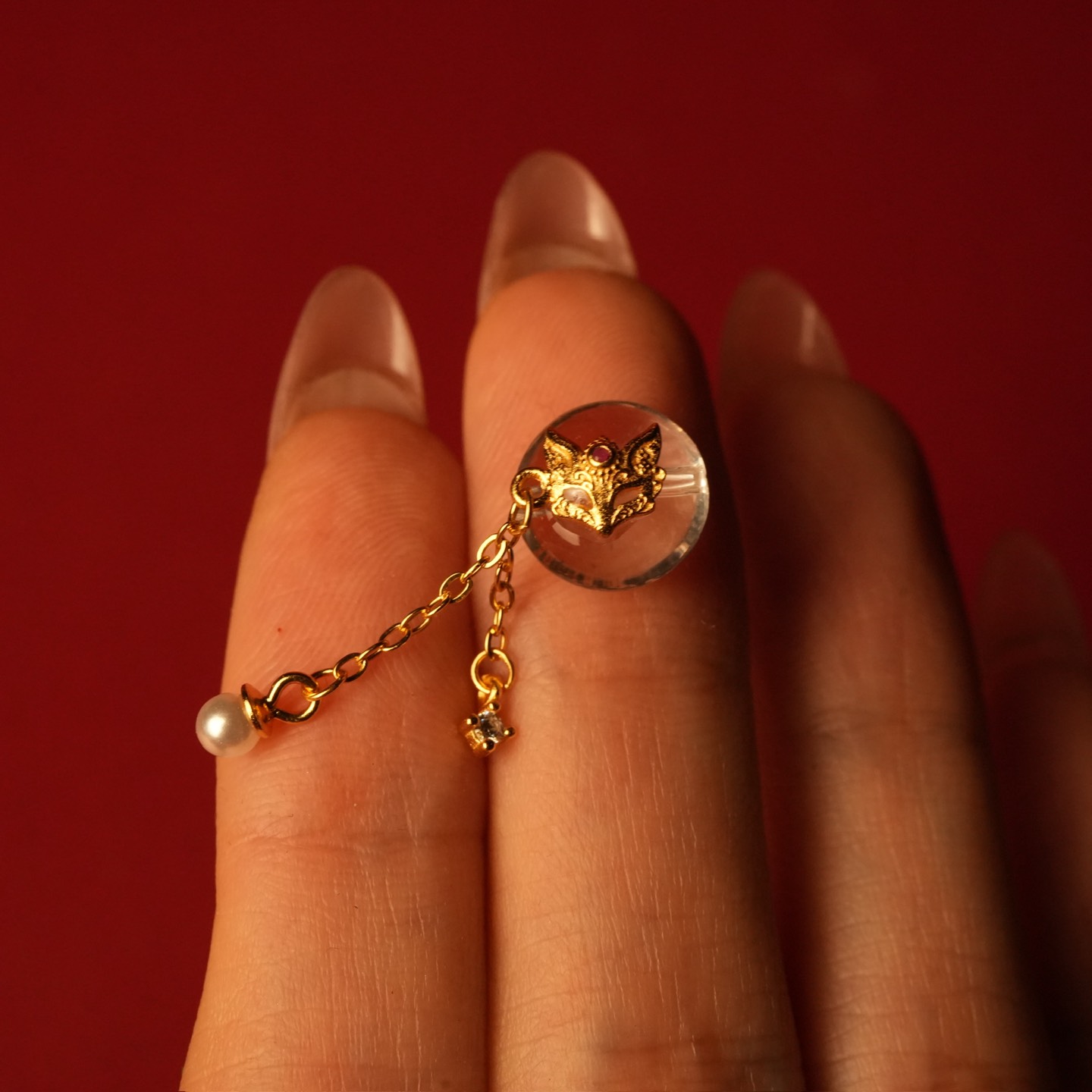 Charm thạch anh bọc mặt hồ ly bạc mạ vàng