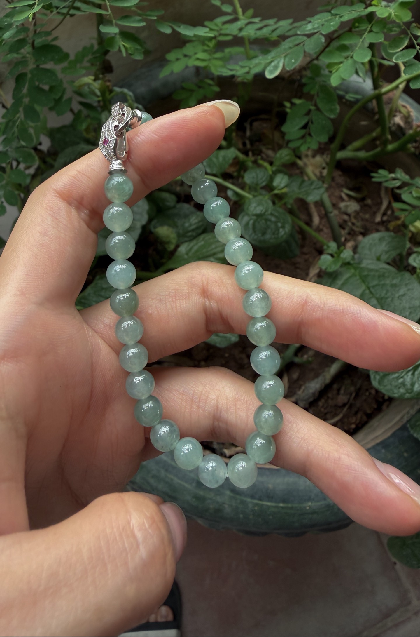 Vòng phỉ thuý lam tình size 6.8-7mm, chất băng, khoá bạc