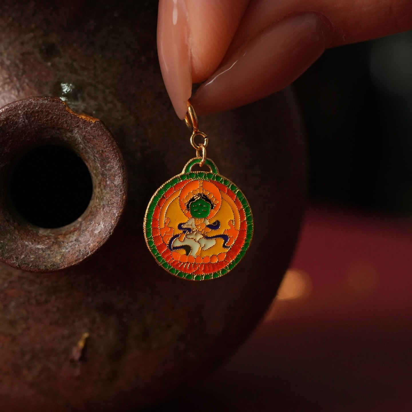 Charm lục thần tài khảm pháp lam