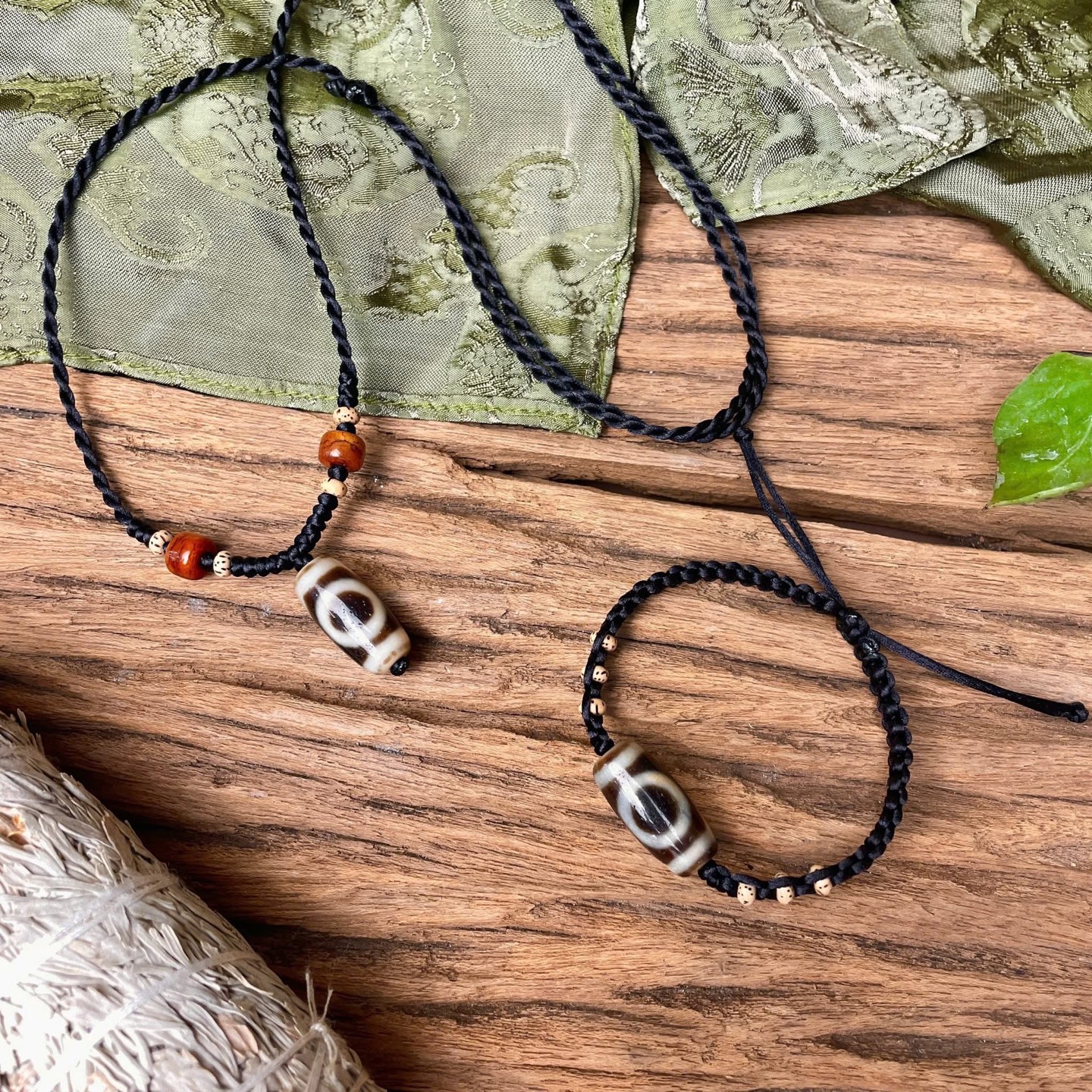 Vòng Dzi 1 mắt thân ngọc