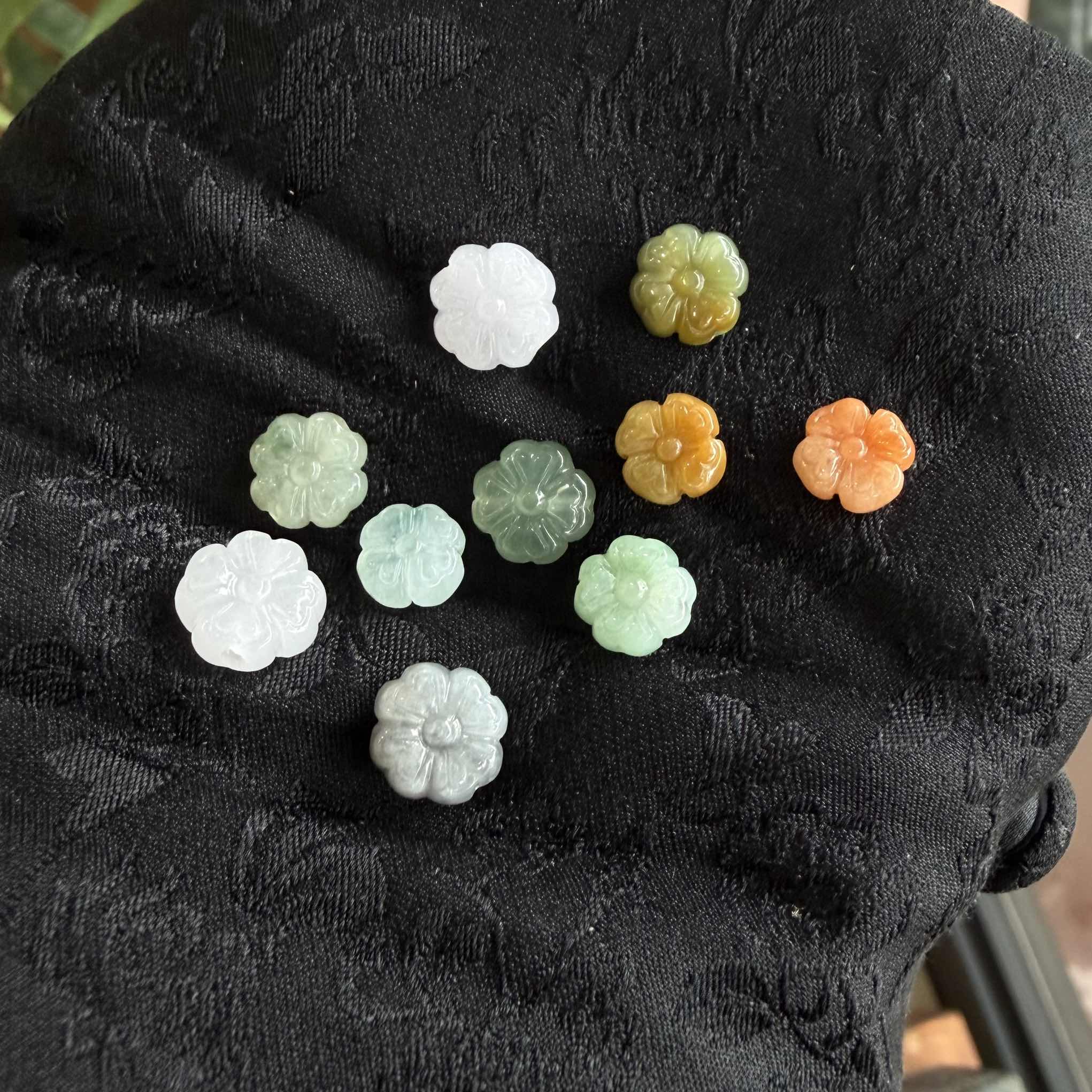 Charm cỏ 4 lá ngọc