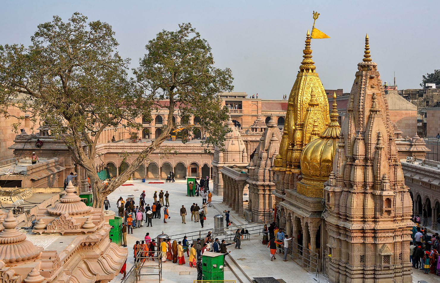 Kashi Vishwanath Temple: Hành trình tới Trái Tim Tôn Giáo của Ấn Độ