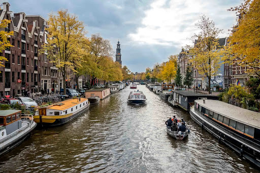 Amsterdam: Thành phố của Sông kênh và Văn hóa