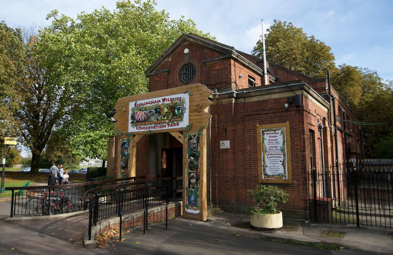 Vườn Thú Birmingham: Bảo Tồn Thiên Nhiên và Động Vật Hoang Dã