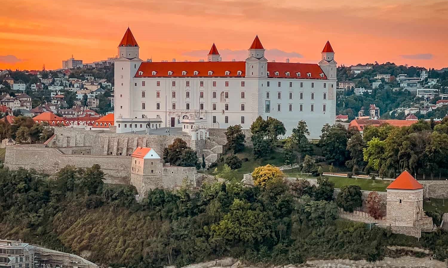 Bratislava – Thành phố cổ kính và hiện đại trên bờ sông Danube