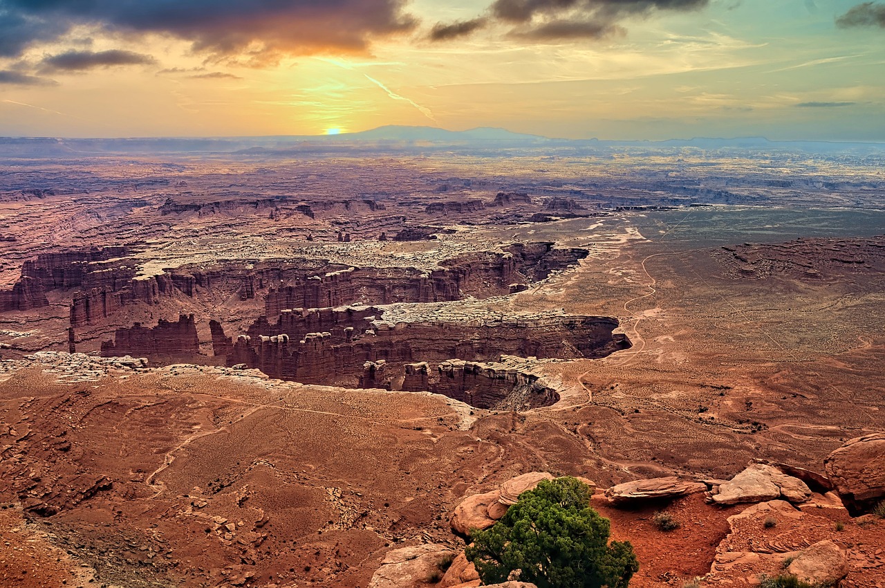 Công viên Quốc gia Canyonlands – Thiên nhiên kỳ diệu và hành trình phiêu lưu