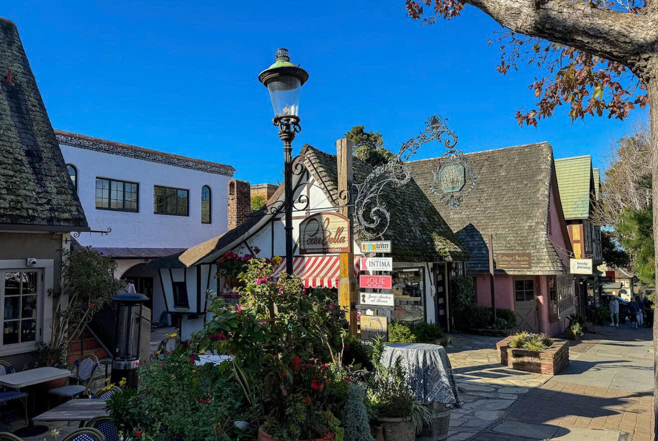 Carmel-by-the-Sea: Thiên Đàng Ven Biển Bình Dị