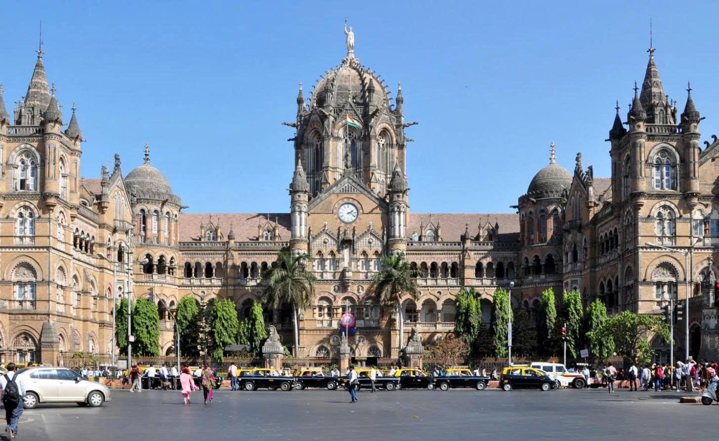 Chhatrapati Shivaji Terminus: Điểm Đến Lịch Sử và Văn Hóa Tại Mumbai