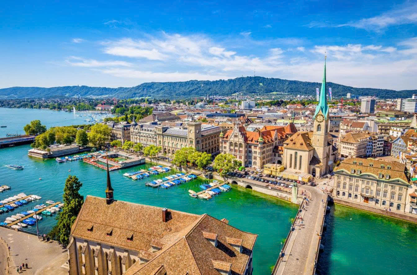 Nhà thờ Fraumünster – Biểu Tượng Tôn Giáo và Nghệ Thuật Ở Zurich