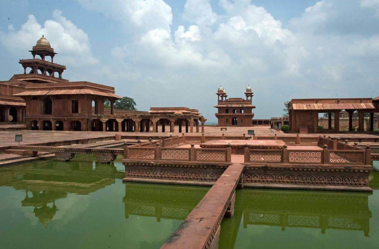 Vương Quốc Đã Mất: Khám Phá Thành Phố Cổ Fatehpur Sikri
