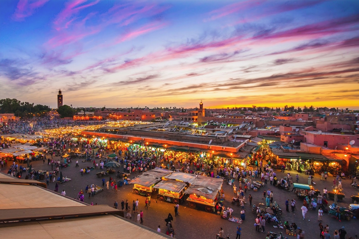 Djemaa el Fna: Quảng Trường Huyền Bí Marrakech
