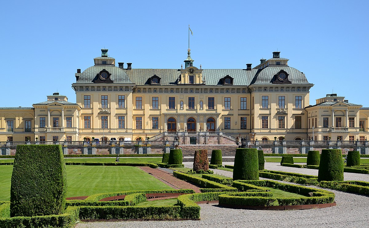 Drottningholm Palace: Biểu Tượng Kiến Trúc Và Di Sản Văn Hóa Hoàng Gia ở Thụy Điển