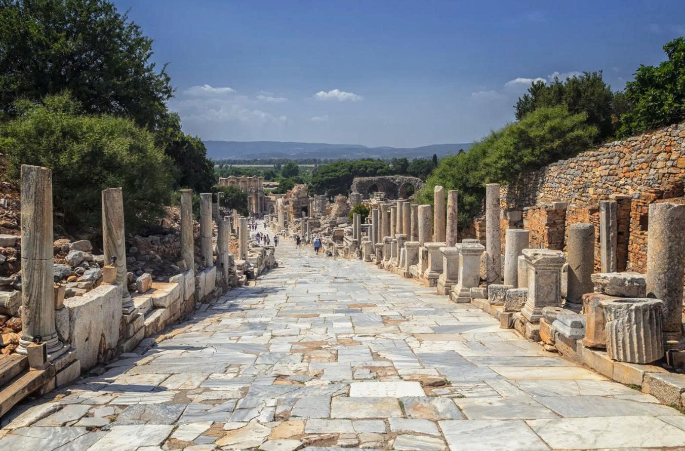 Ephesus: Di Sản Văn Hóa và Lịch Sử Tại Thổ Nhĩ Kỳ