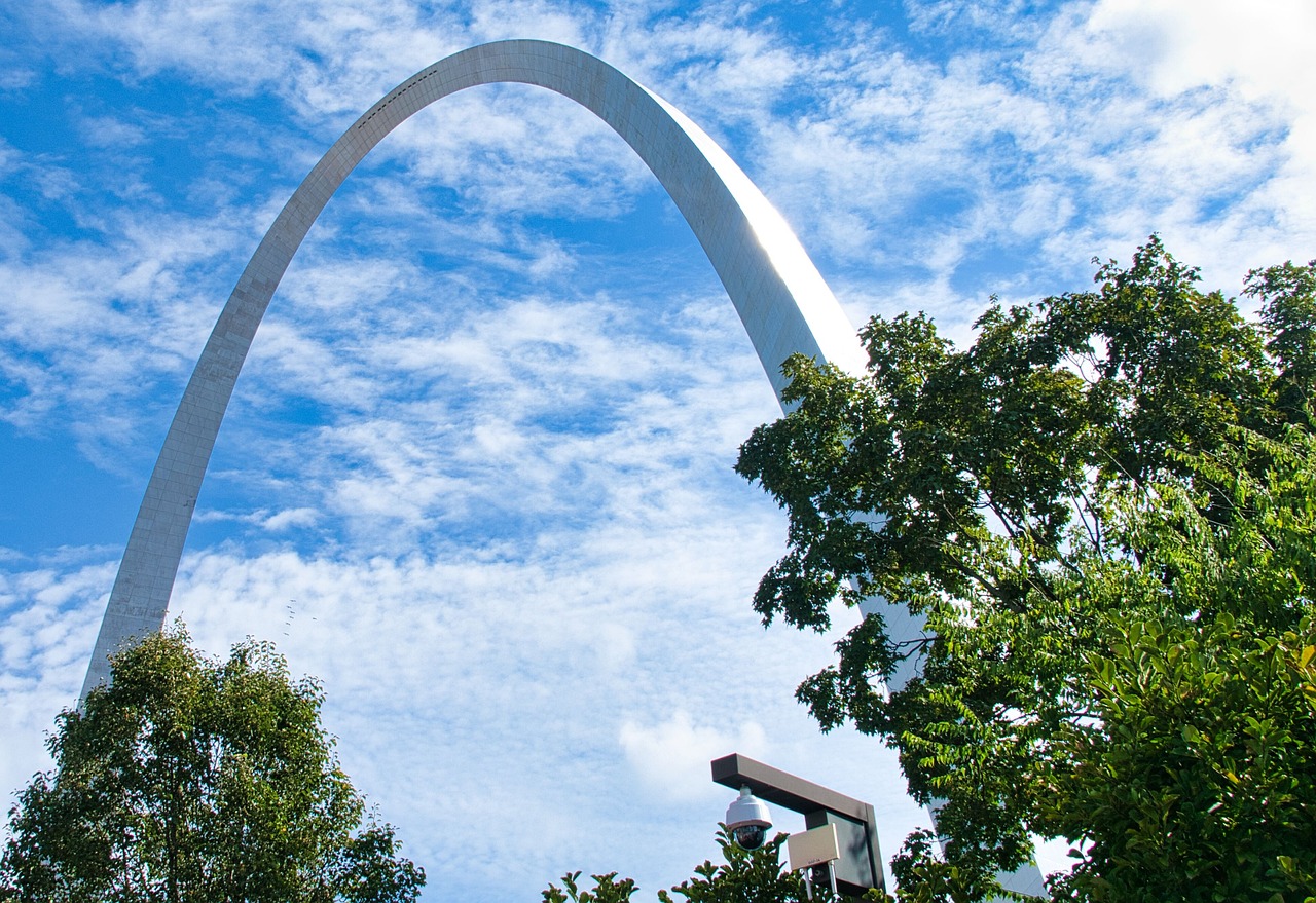 Gateway Arch ở St. Louis: Ngắm nhìn đài tưởng niệm cao nhất Hoa Kỳ