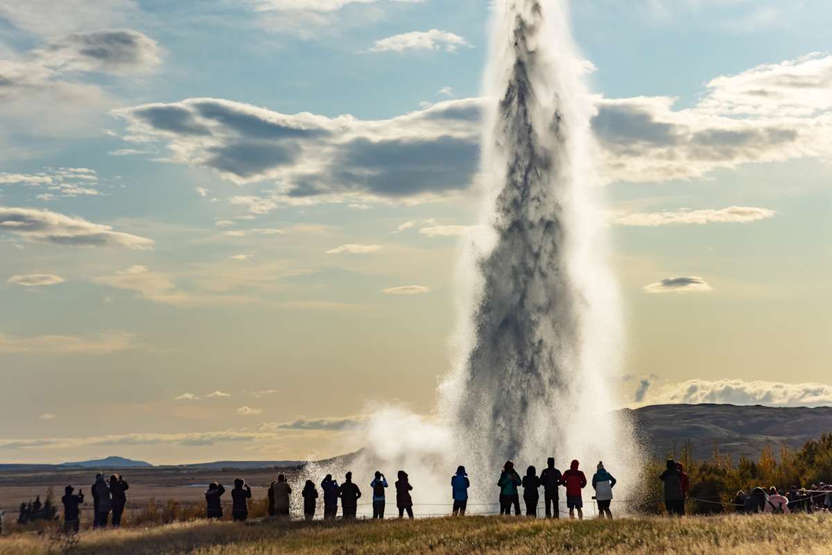 Khu địa nhiệt Geysir – Trải nghiệm kỳ diệu của thiên nhiên tại Iceland