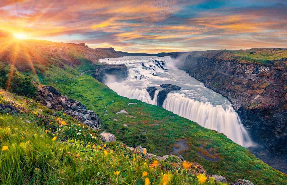 Gullfoss – Dòng thác nước hùng vĩ và kỳ diệu của Iceland
