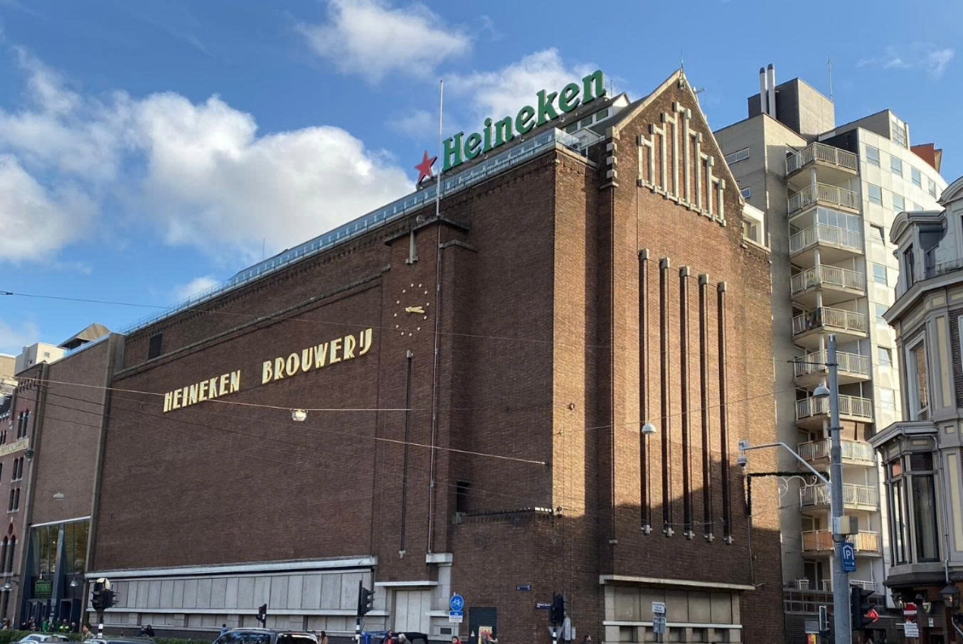 Bảo tàng Heineken Experience: Khám Phá Hành Trình Rượu Bia Của Heineken