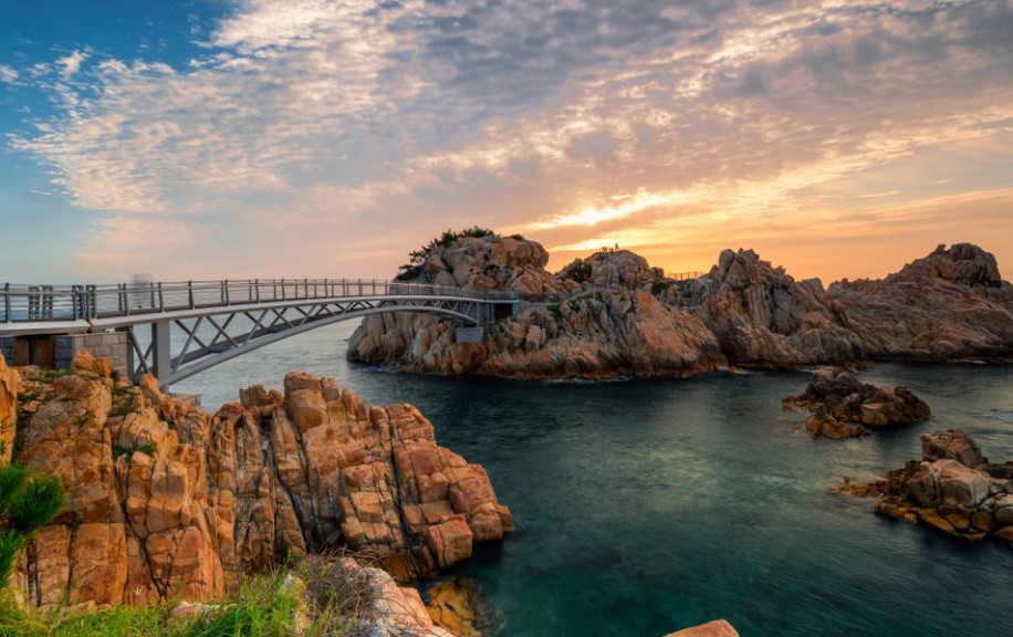 Vẻ Đẹp Tự Nhiên của Biển Ilsan: Nơi Gặp Gỡ Giữa Đất Liền và Biển Cả