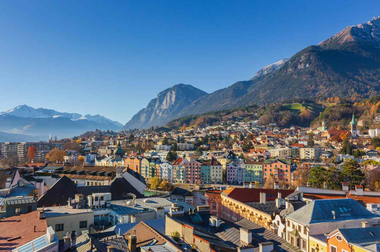 Innsbruck: Hành Trình Giữa Núi Rừng và Văn Hóa