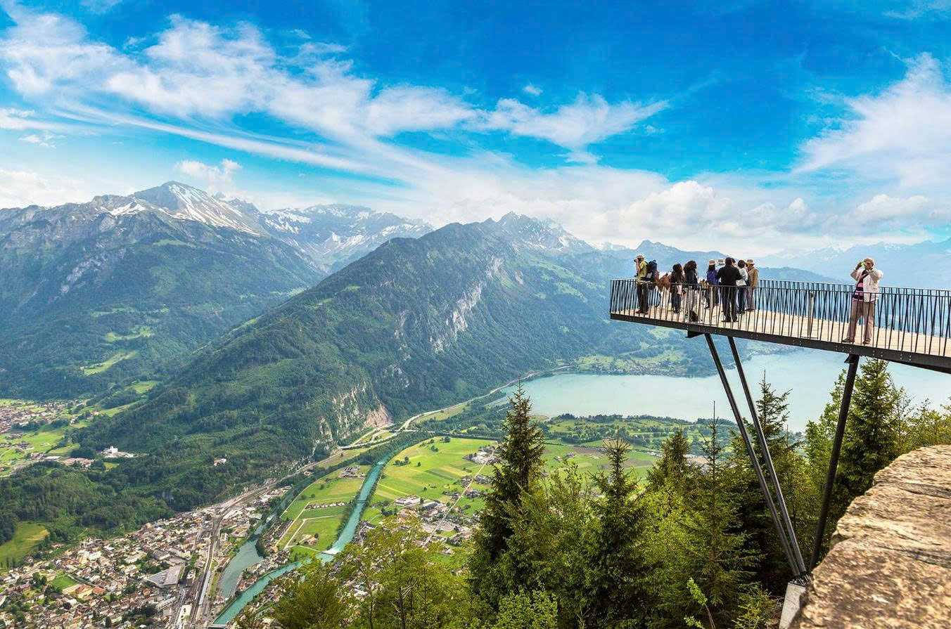 Thiên Đường Nghỉ Dưỡng Ẩn Sâu ở Interlaken