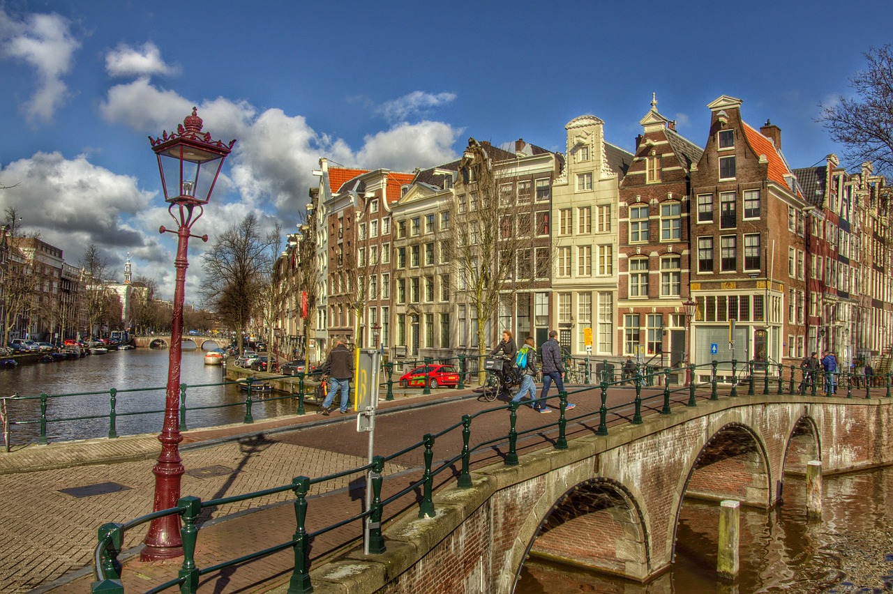 Keizersgracht: Khám Phá Một Trong Những Kênh Đẹp Nhất Amsterdam