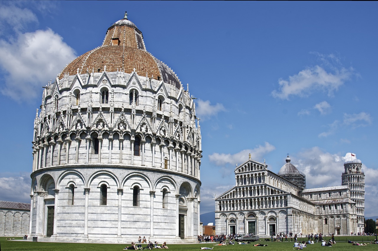 Campo dei Miracoli – Nơi Hội Tụ Kỳ Diệu và Lịch Sử Ấn Tượng