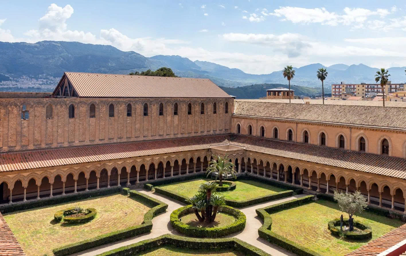 Monreale: Nghệ Thuật và Linh Thiêng Trên Đỉnh Đồi Sicily