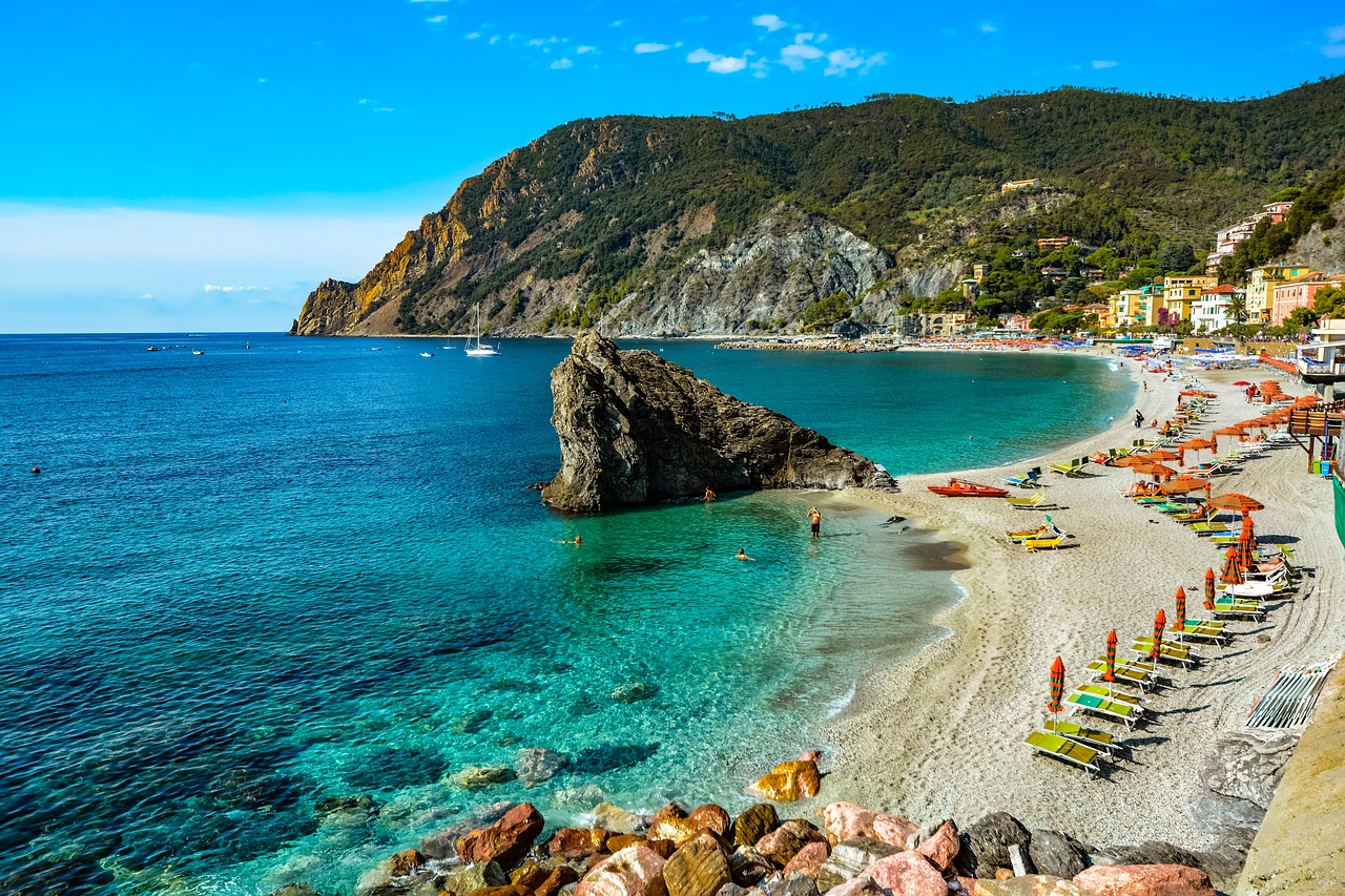 Monterosso al Mare: Biểu Tượng Sức Sống Tại Cinque Terre