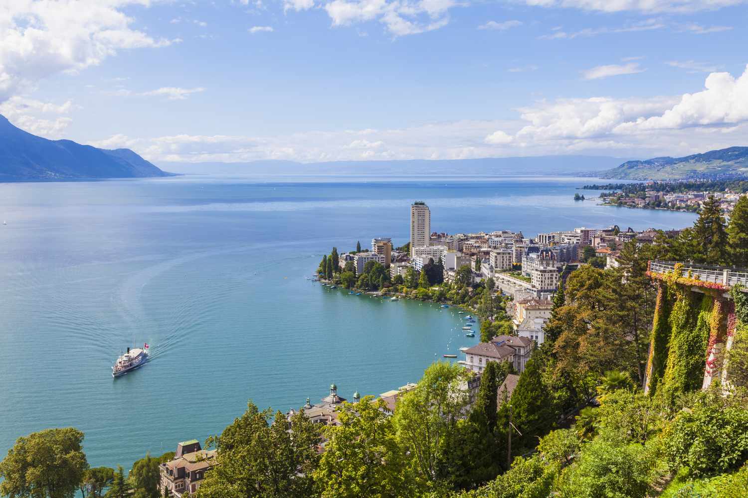 Montreux: Thiên Đường Bên Bờ Hồ Geneva