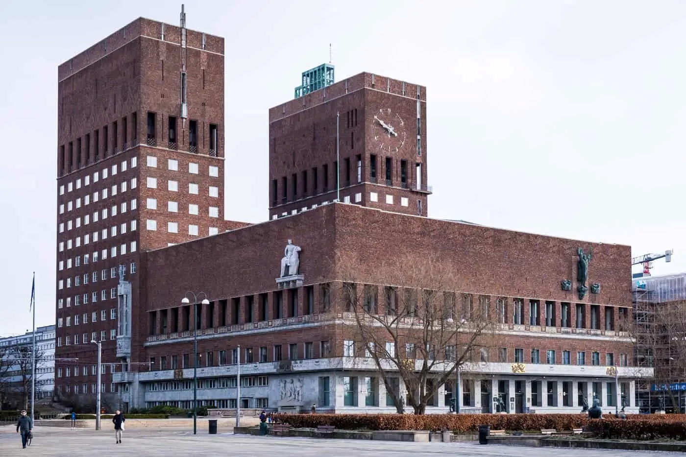 Oslo City Hall: Biểu Tượng Kiến Trúc và Văn Hóa của Thủ Đô Na Uy