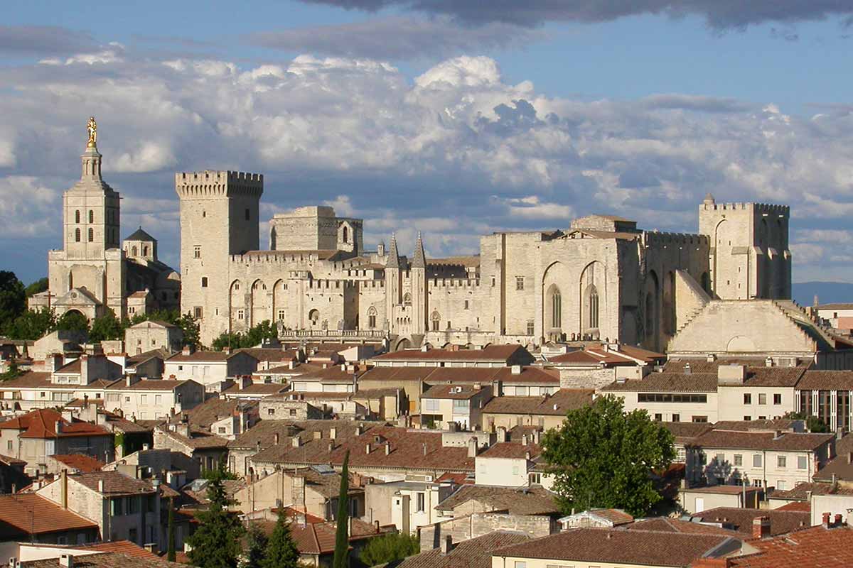 Palais des Papes: Biểu Tượng Lịch Sử và Văn Hóa của Avignon