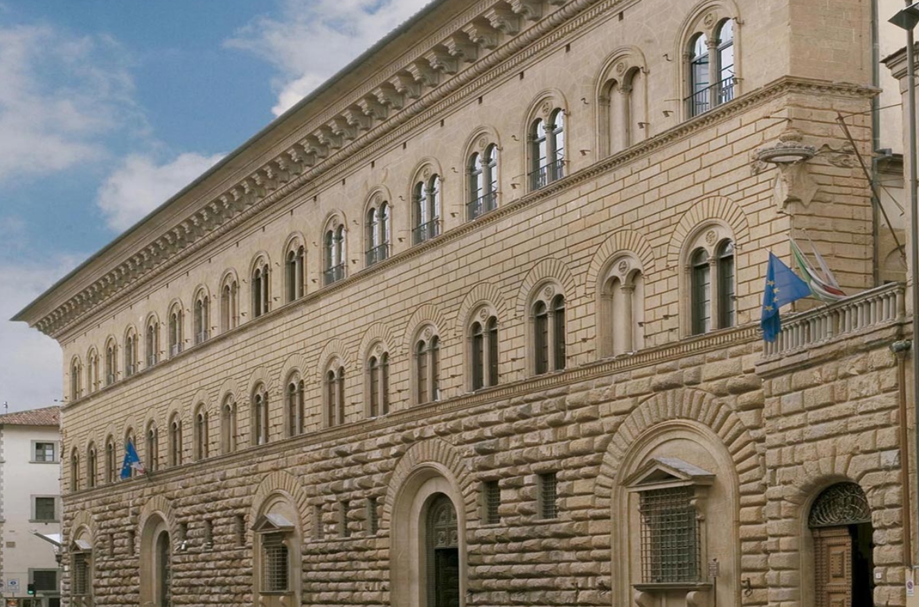 Palazzo Medici-Riccardi: Kho Báu Nghệ Thuật và Huyền Bí Lịch Sử Florence