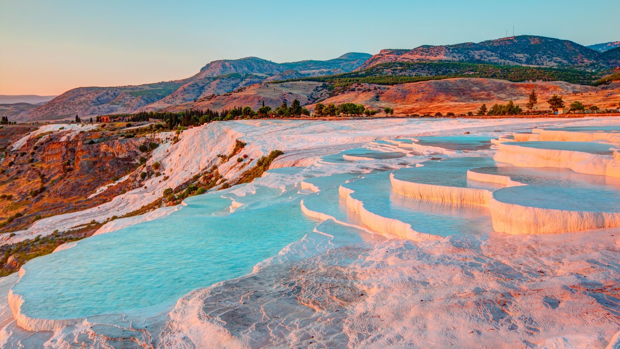 Pamukkale: Biểu tượng thiên nhiên tuyệt vời của Thổ Nhĩ Kỳ”