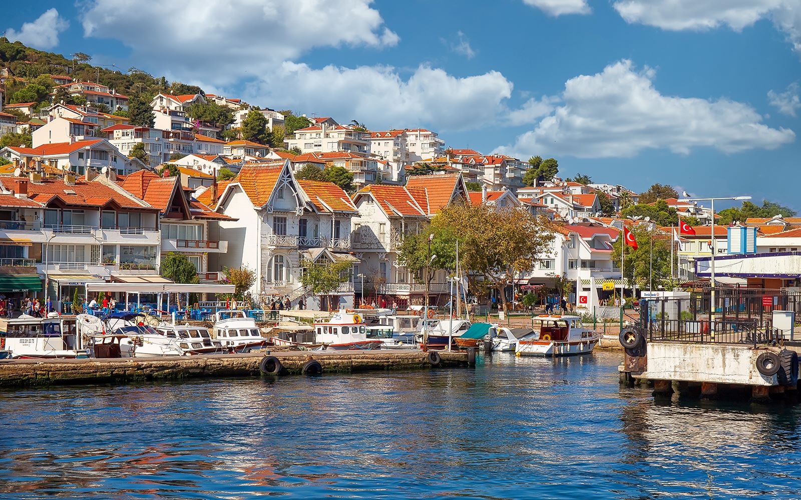 Princes’ Islands: Hòn đảo Bình yên và Lãng mạn ở Istanbul
