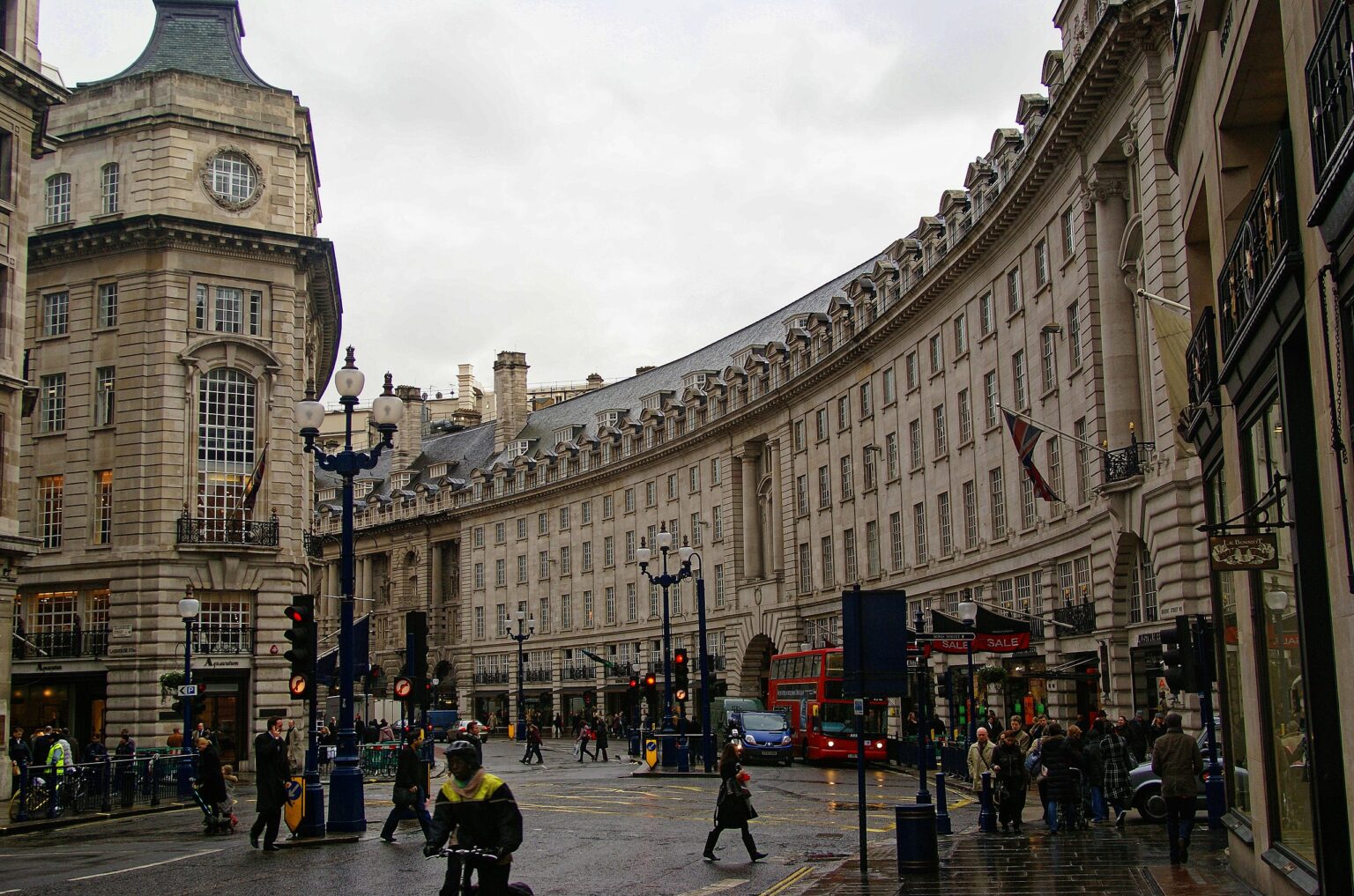 Regent Street: Nơi Hội Tụ Của Thương Mại và Văn Hóa