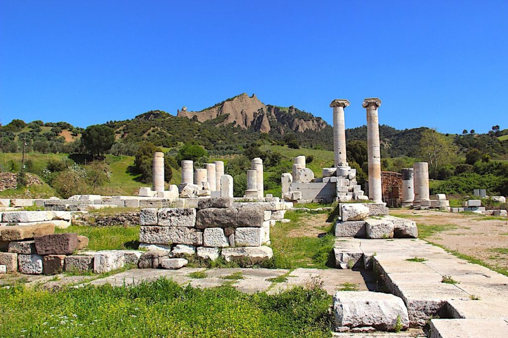 Sardis: Kỳ Quan Lịch Sử Của Thành Phố Cổ Đại ở Thổ Nhĩ Kỳ