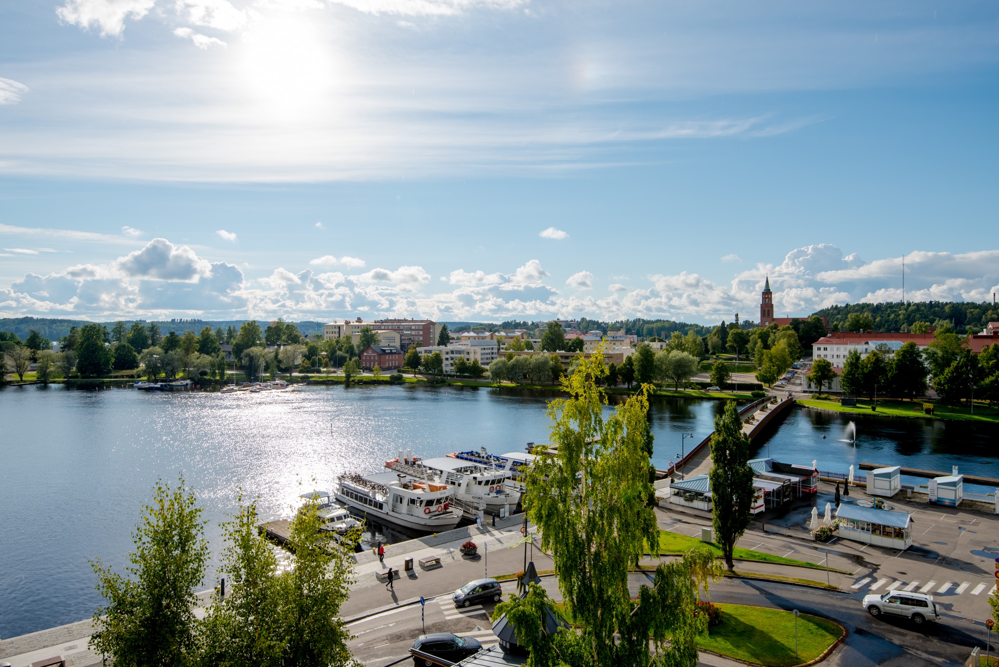 Savonlinna: Vẻ Đẹp Lãng Mạn và Di Sản Văn Hóa ở Vùng Hồ Saimaa