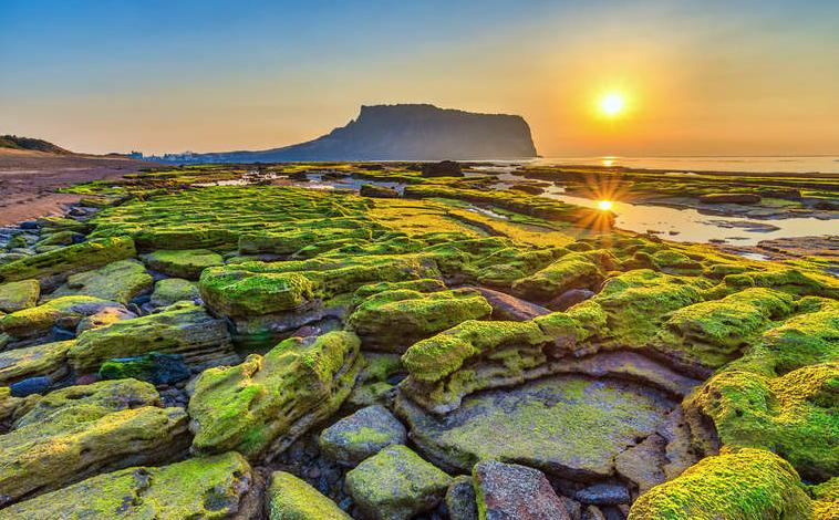 Quần Đảo Seongsan Ilchulbong: Bí Ẩn và Vẻ Đẹp Tự Nhiên Của Jeju