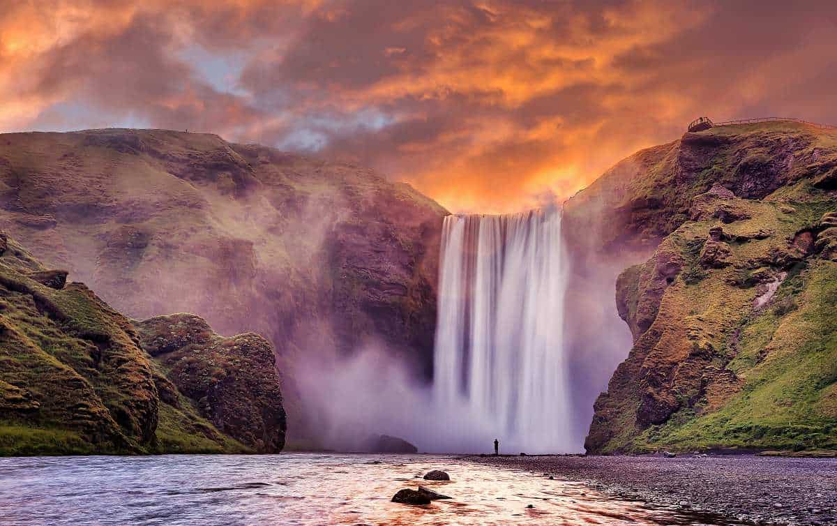 Thác nước Skogafoss – Mạnh mẽ và Kỳ diệu của Iceland