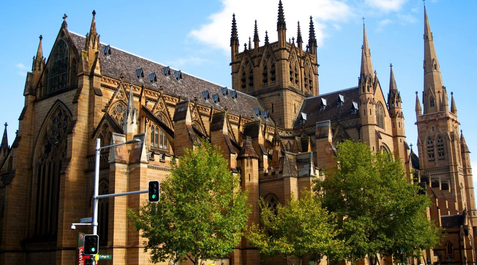 Nhà thờ St Mary’s Cathedral – Biểu tượng tôn giáo và văn hóa tại Sydney