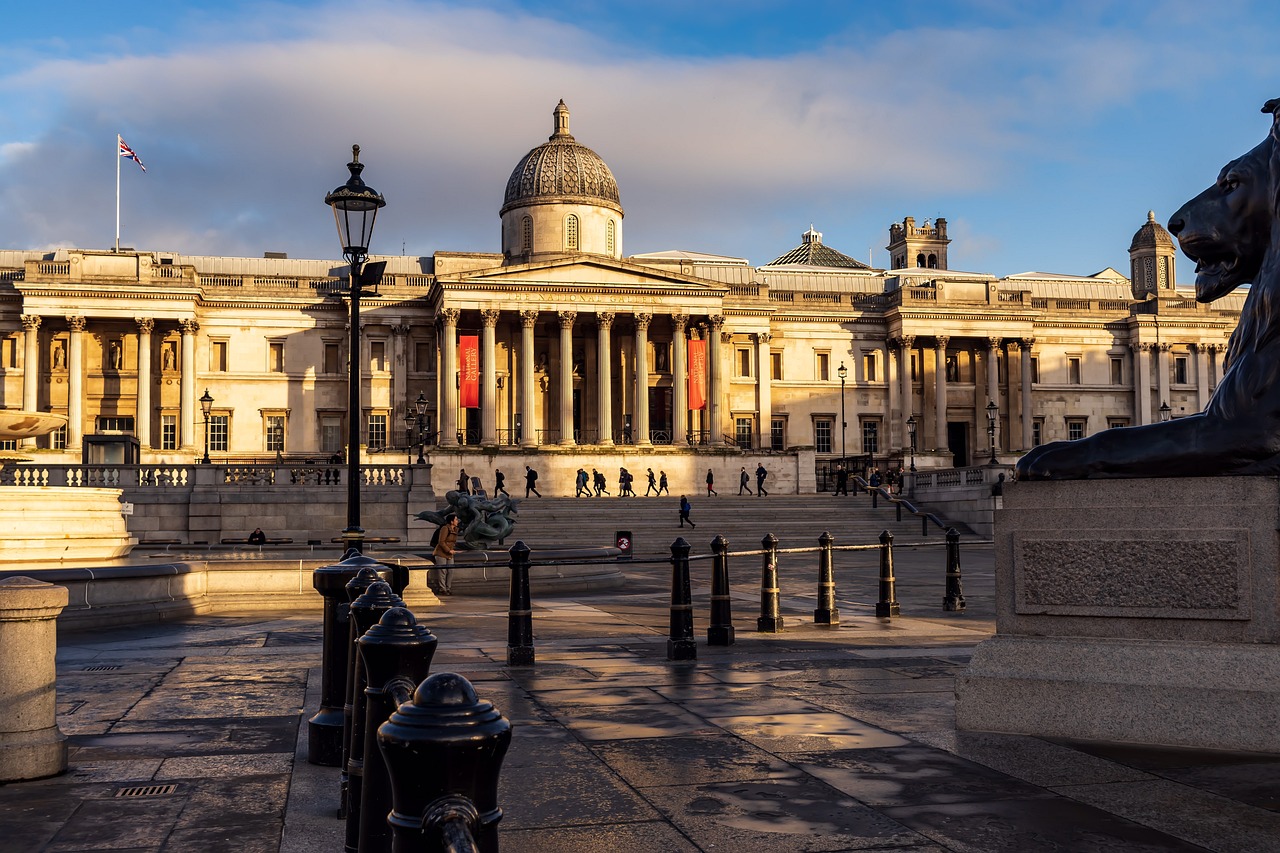Trafalgar Square – Trái Tim Văn Hóa và Lịch Sử Luân Đôn
